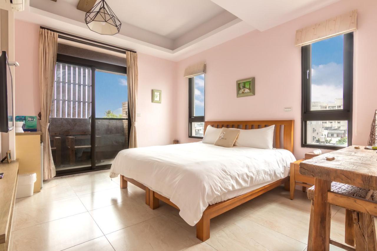 Jhongshan Building Bed And Breakfast Hualien stad Exteriör bild