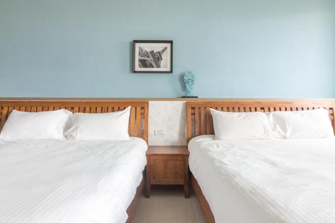 Jhongshan Building Bed And Breakfast Hualien stad Exteriör bild