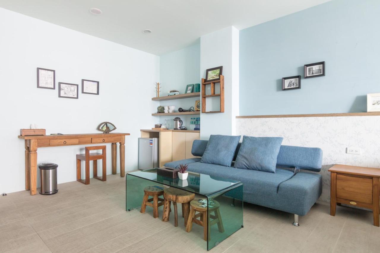 Jhongshan Building Bed And Breakfast Hualien stad Exteriör bild