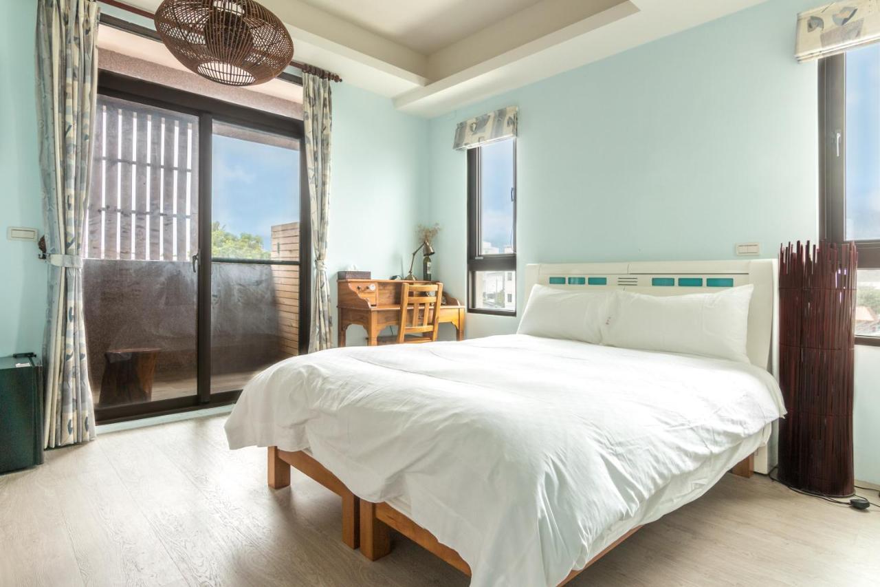 Jhongshan Building Bed And Breakfast Hualien stad Exteriör bild